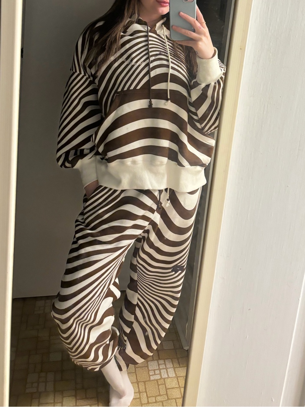 Nike sweatsuit: size M Sweatshirt & S matching pants
